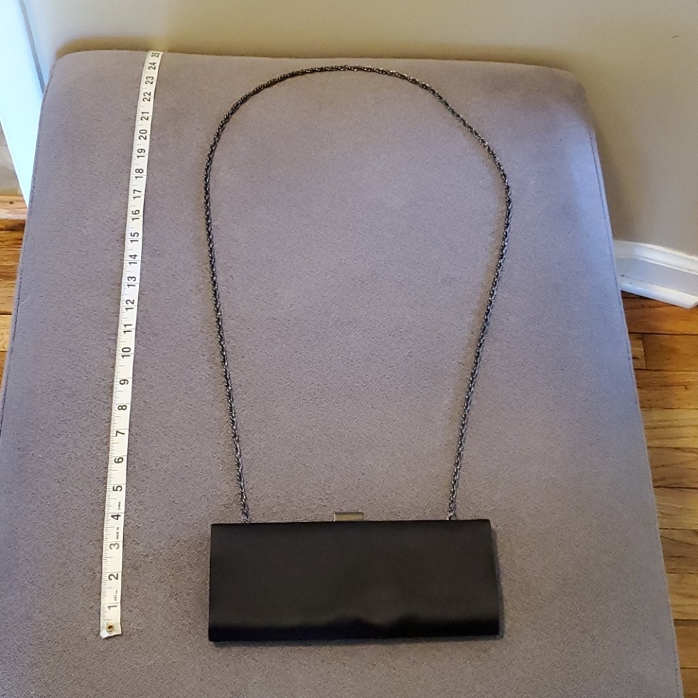 LORD & TAYLOR ▪︎ Satin Clutch w/ Silver Strap